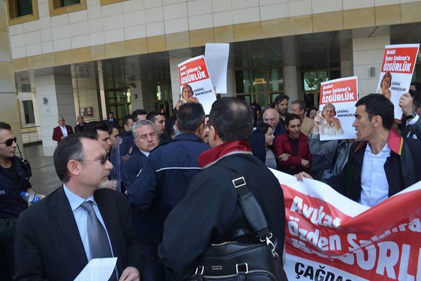 Antalya’da hukukçuların açıklamasına polis engeli