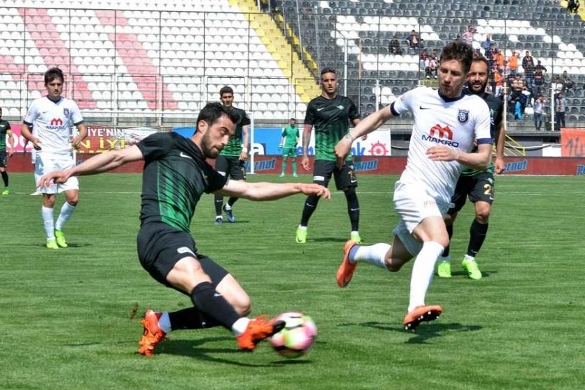 Başakşehir, şampiyonluk yarışında Akhisar'da 3 puan bıraktı