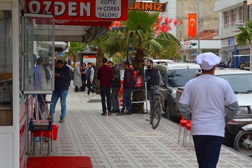 Manisa'da peşpeşe 4.9'luk iki deprem korkuttu  