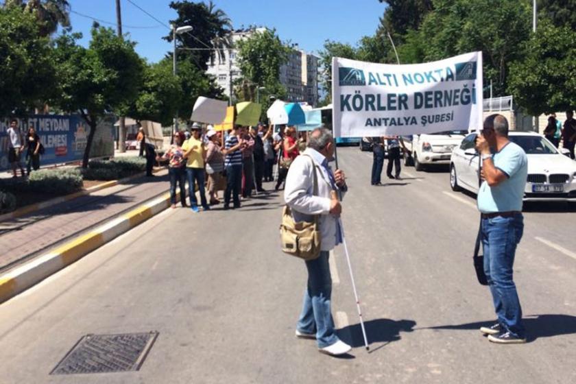 Altı Nokta Körler Derneği: Dilenen değil, direnen engelliyiz