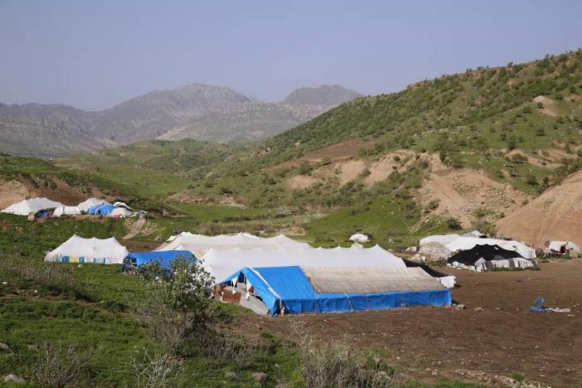 Koçerlere yayla yolunda asker engeli