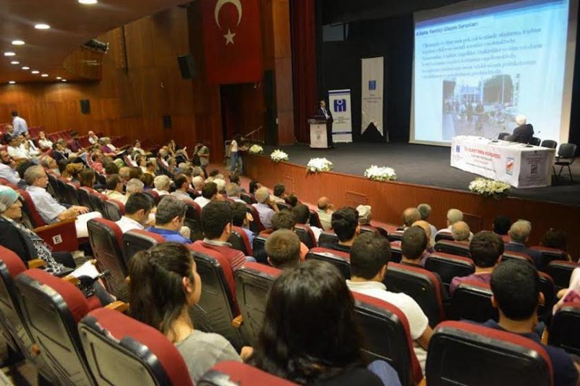 'Yol yaparak trafik sorunu çözülmez'