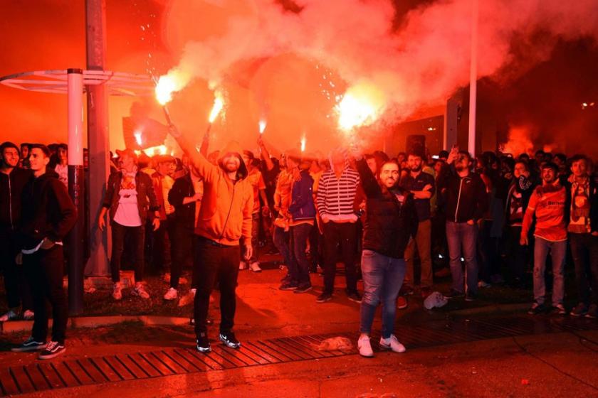 Göztepe taraftarının final coşkusu