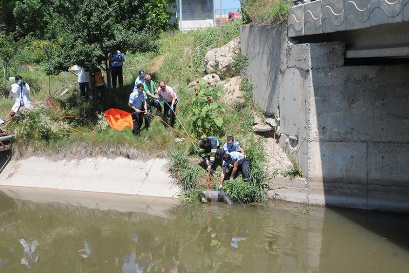 Sulama kanalında elleri bağlı erkek cesedi bulundu