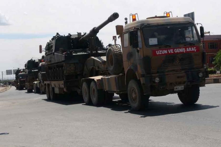 Kilis'in Suriye sınırına 5 tank sevkiyatı yapıldı
