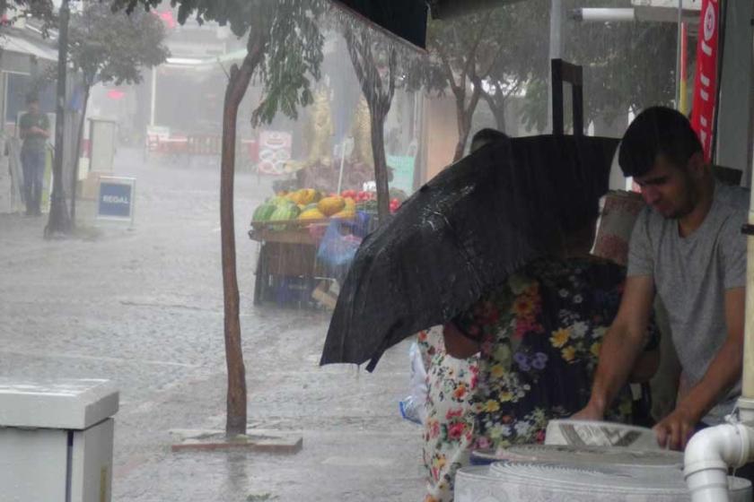 Edirne'de dolu ve sağanak yağmur