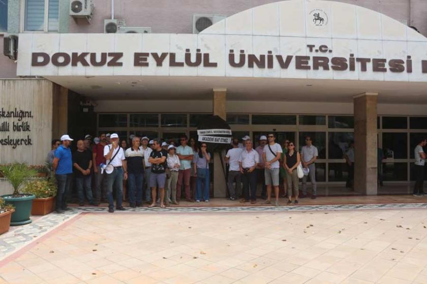 Dokuz Eylül Üniversitesi'ne tepkiler sürüyor