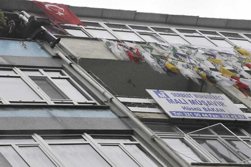 Kocaeli'de HDP il binasına saldırı!