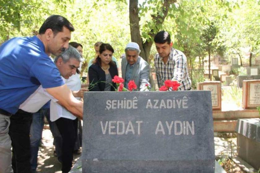 Vedat Aydın mezarı başında anıldı