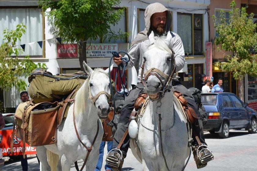 At ile Kudüs'e giden Polonyalı Bergier, Kütahya'da  