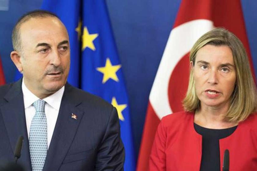 Mogherini: Demokraside somut adımlar görmek istiyoruz