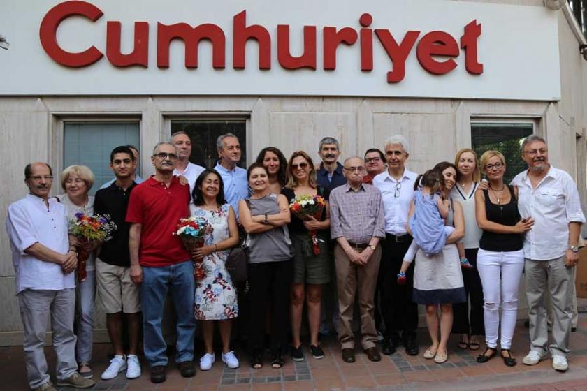 272 gün sonra Cumhuriyet binasına döndüler