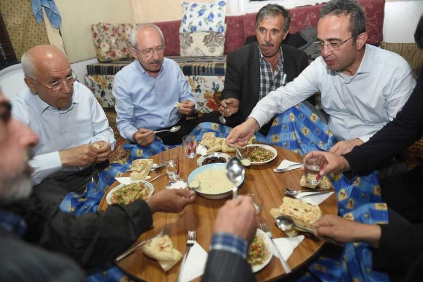 CHP’den ‘yer sofrası’ söylemine fotoğraflı yanıt