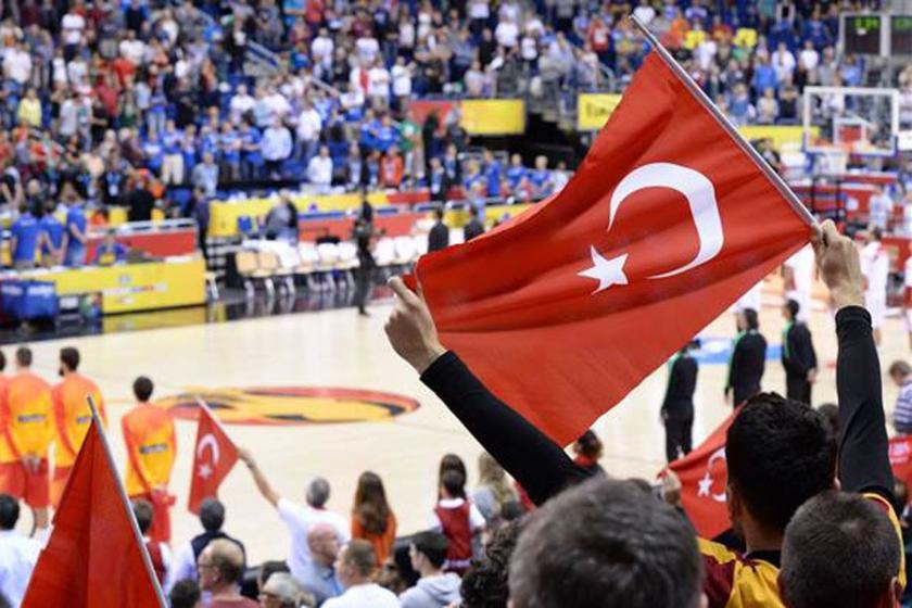 Türkiye Avrupa Basketbol Şampiyonası'na mağlubiyetle başladı