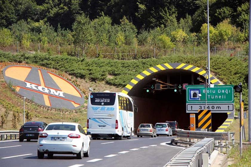 Tatil dönüşü trafik çilesi başladı