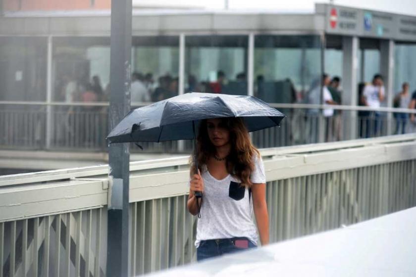 İstanbul'da yağış başladı