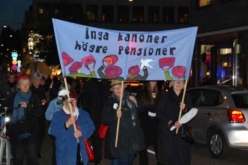 İsveç'te kadınlar barış için yürüdü