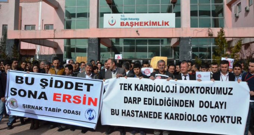 Şırnak'ta doktor ve hemşirenin darp edilmesi protesto edildi