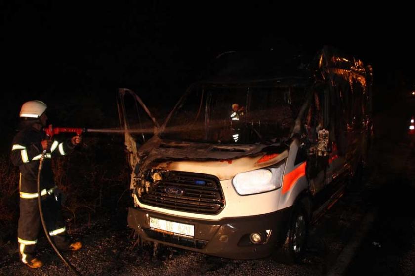 Ambulansta oksijen tüpü patladı, hasta yanarak öldü