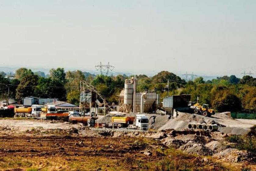 Sakarya'da yerleşim yeri yakınına atık tesisi yaptılar