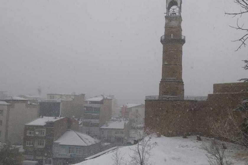 Yılın ilk kar tatili Niğde’den geldi