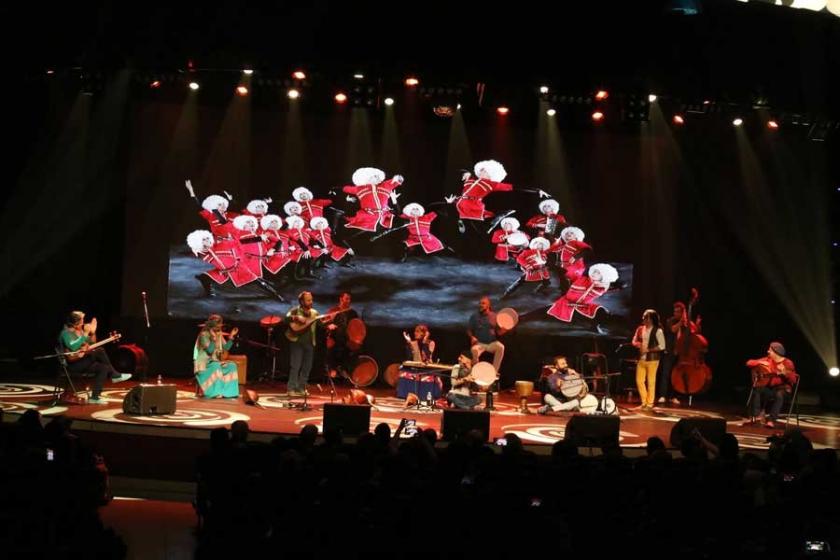 İran halk müziği grubu Rastak İstanbul'da konser verdi