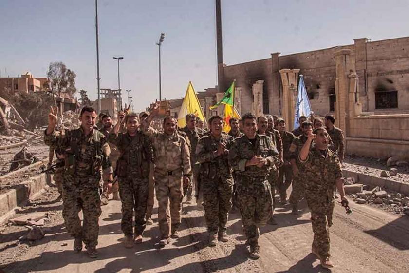 Rusya, Deyrezzor'da YPG'nin desteklendiğini doğruladı