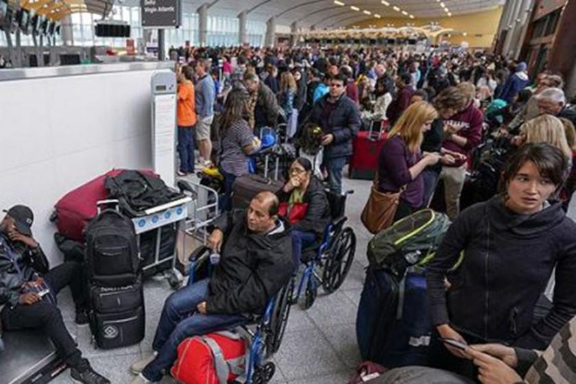 ABD'de binlerce yolcu havalimanında mahsur kaldı