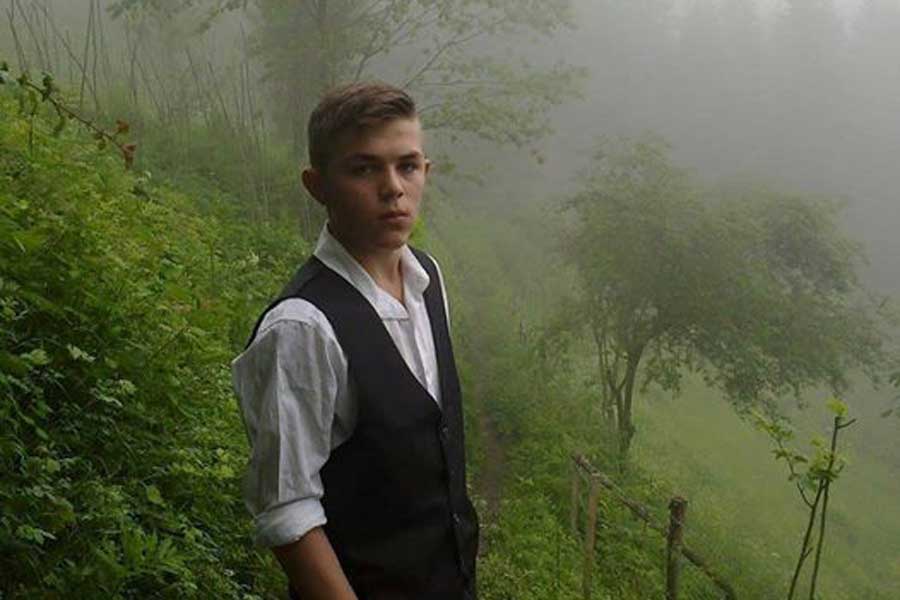 15 yaşındaki Eren Bülbül'ün askere PKK'lilerin bulunduğu yeri göstermesi için olay yerine götürüldüğü öğrenildi