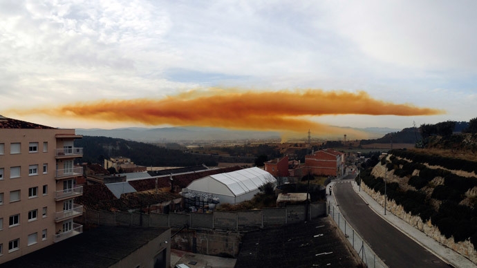 Kimya fabrikasında patlama: 5 kenti zehirli bulut kapladı