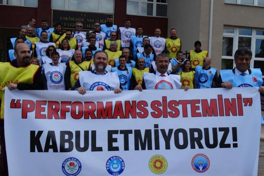 Eğitim sendikaları: Performans sisteminden derhal vazgeçin