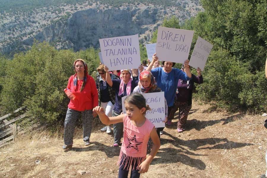 Spil Dağı Milli Parkı'nın yanı başına taş ocağı süreci başlatıldı