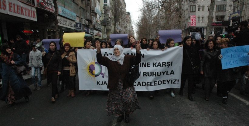 Diyarbakırlı kadınlardan ortak mücadele çağrısı