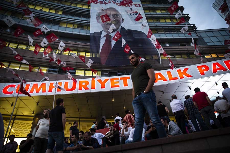 CHP MYK'si toplandı, Kılıçdaroğlu toplantı sonrası konuşacak