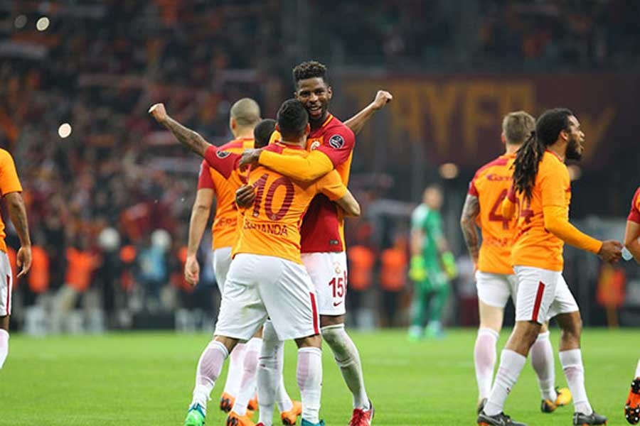 Galatasaray, Ryan Donk'un sözleşmesini uzattı