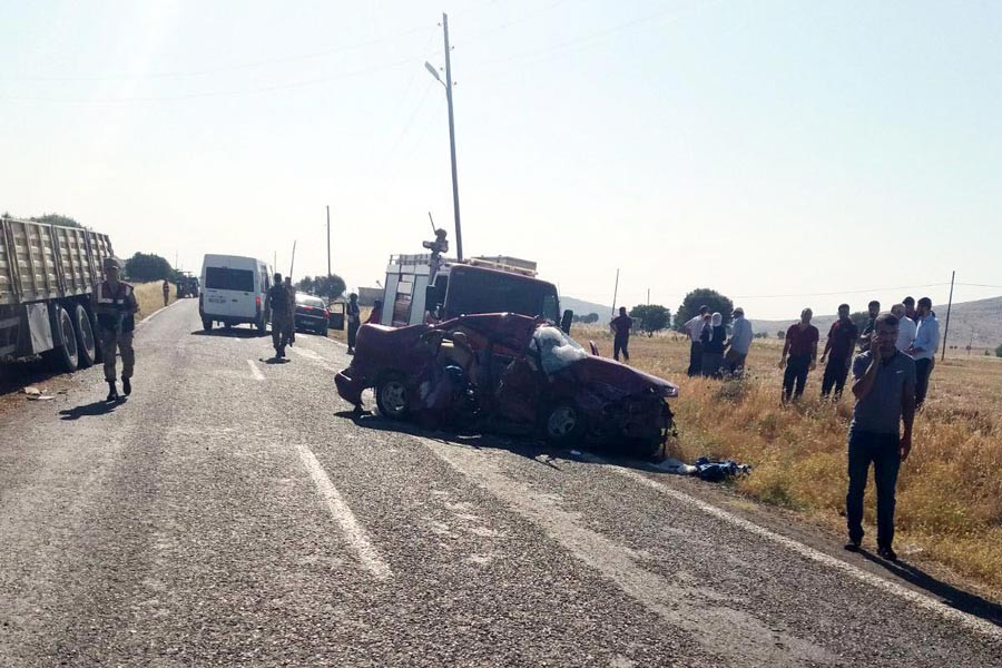 Ergani’de trafik kazası: 3 ölü, 1 yaralı