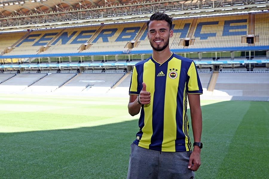 Fenerbahçe, Diego Reyes ile sözleşme imzaladı