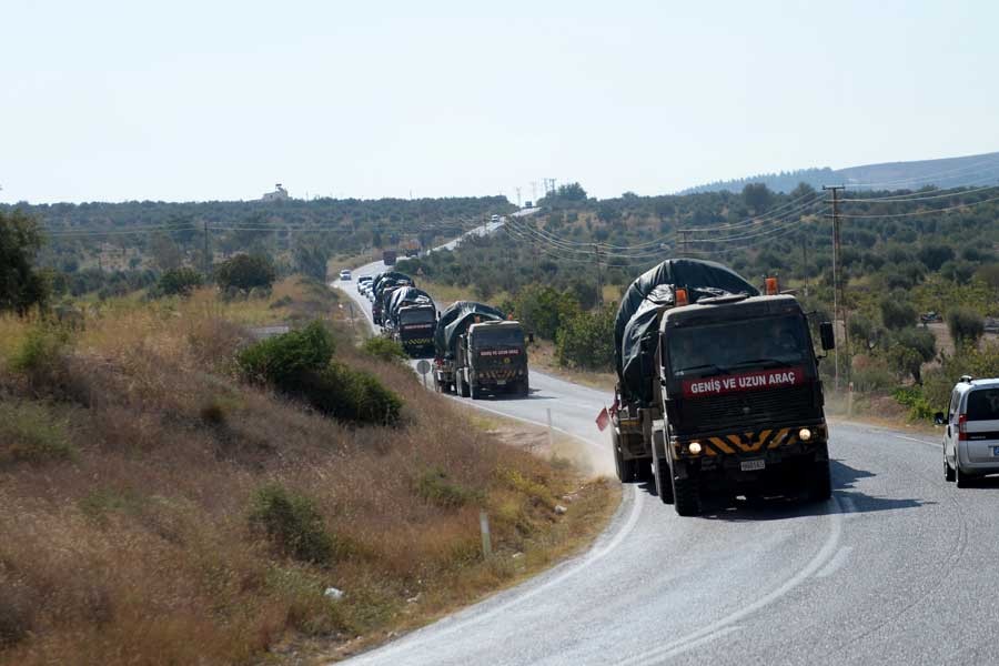 TSK'nin Hatay-İdlib sınır hattına sevkiyatı sürüyor