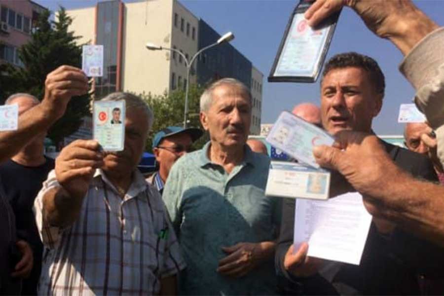 Bursa’da yaşlılara ulaşım için 15 TL’lik kart alma şartına tepki