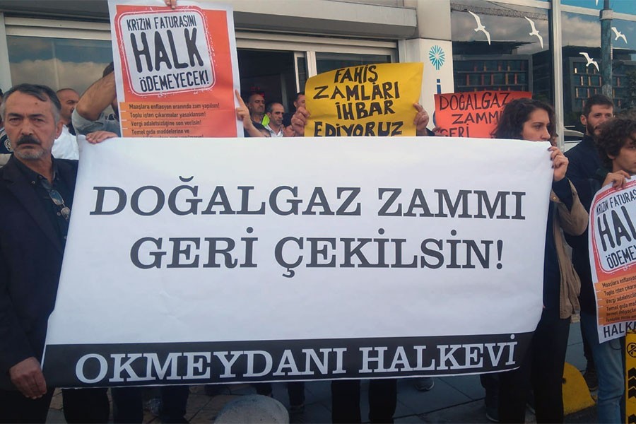 İGDAŞ önünde zam protestosu