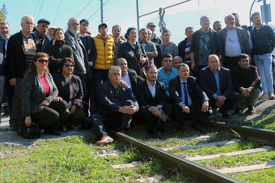 Hemzemin geçitteki ölümlü kazalara eylemli tepki