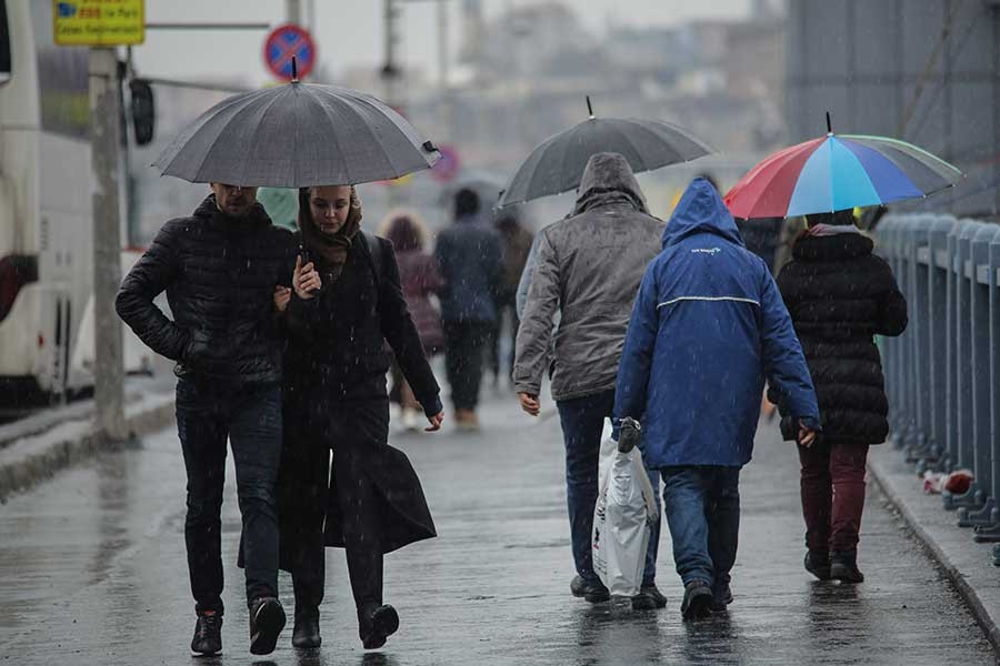 İstanbul'a serin ve yağışlı hava geliyor