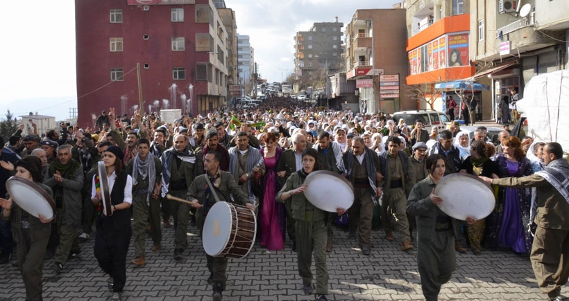 Şırnak'ta binlerce kişi 'İç Güvenlik Paketi'ni protesto etti