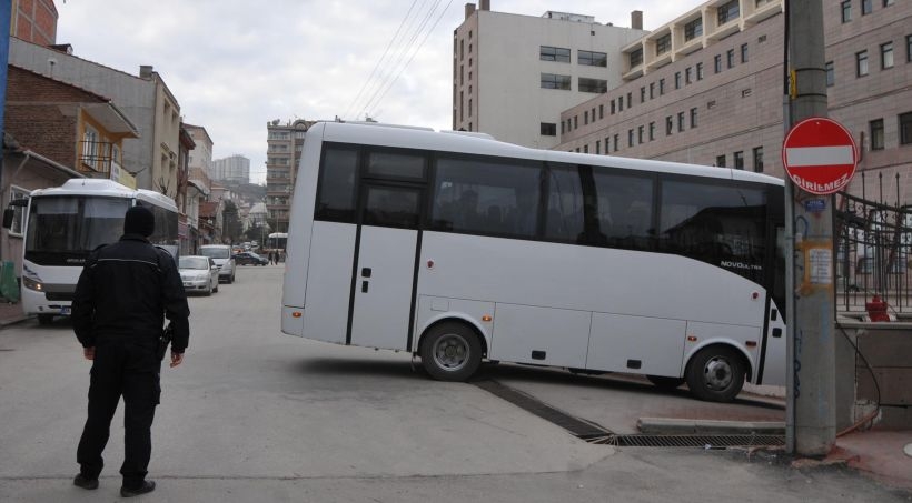 Eskişehir'de 20 polis adliyeye sevk edildi