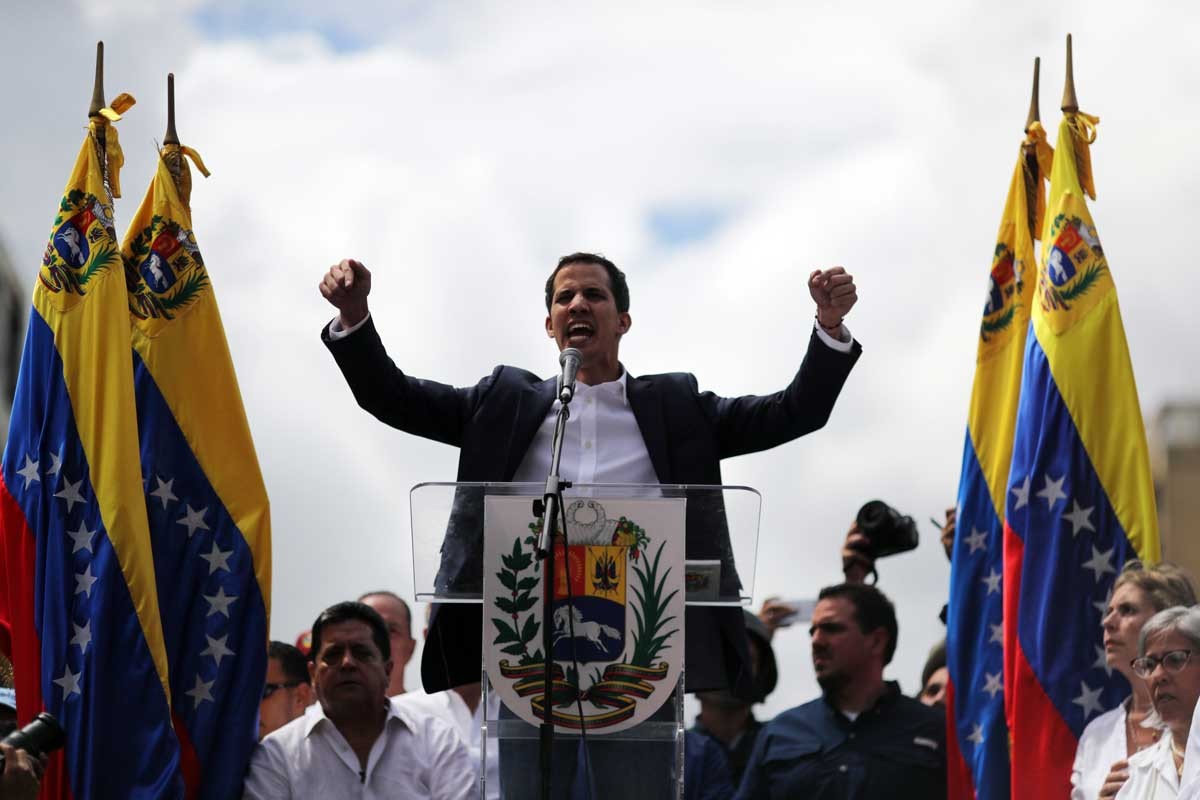 Juan Guaido'dan polisin evine baskın düzenlediği iddiası