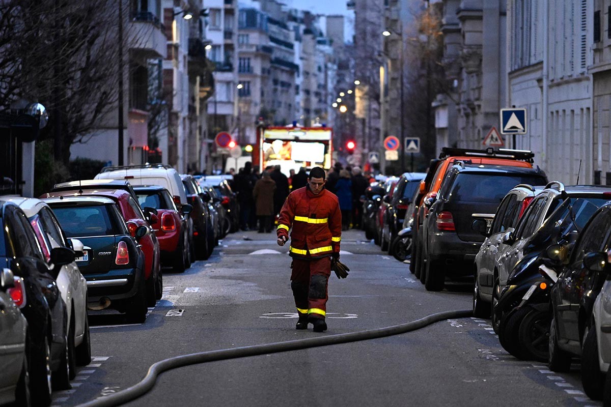 Paris’te bina yangını çıktı: 10 ölü, 30 yaralı