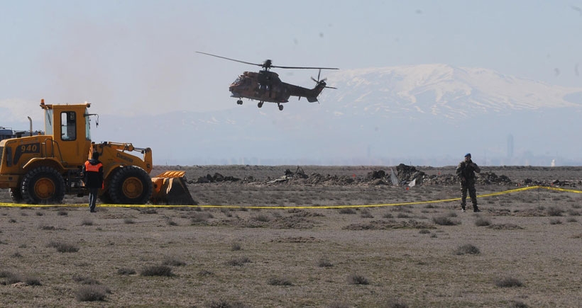 Konya'da eğitim uçağı düştü: 2 pilot hayatını kaybetti