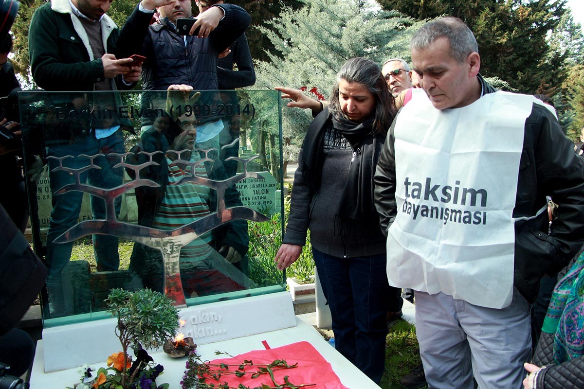 Berkin Elvan ölümünün 5. yılında mezarı başında anıldı