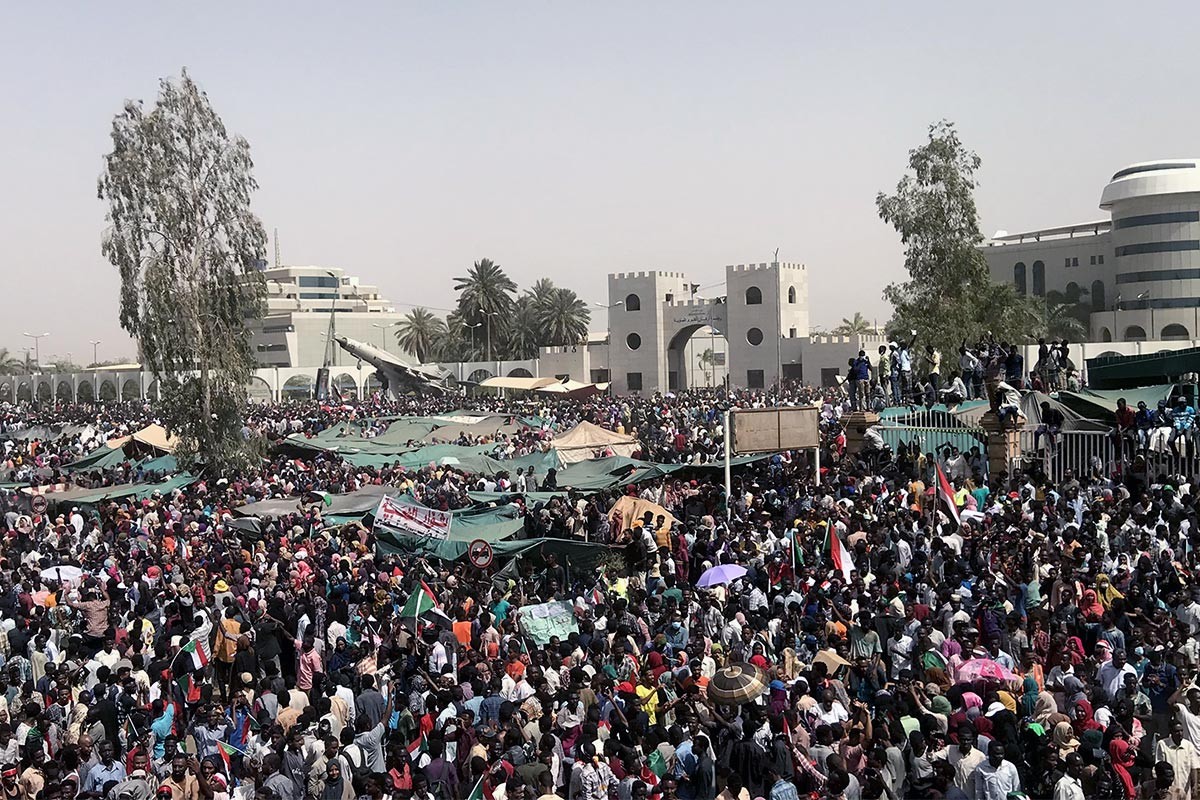 EMEP ve HDP’den darbeye karşı Sudan halkıyla dayanışma mesajı