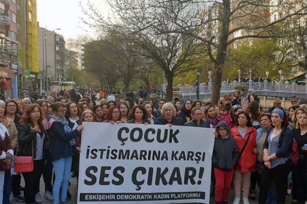 Adana'daki istismar zanlısı ilk duruşmada tahliye edildi